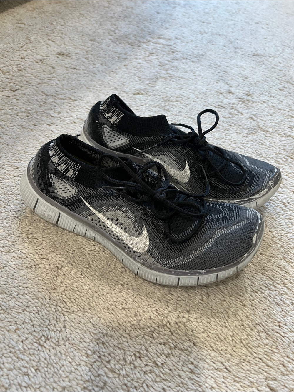 Nike Women’s Black & White Knit Running Shoes